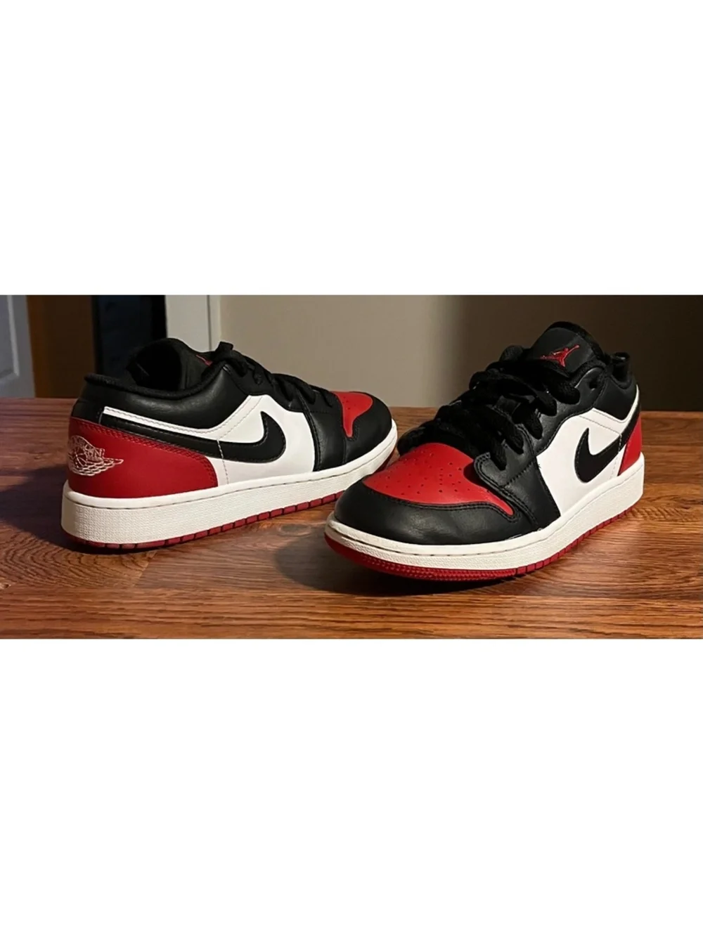 Nike Air Jordan 1 Low OG Bred Toe Sneakers